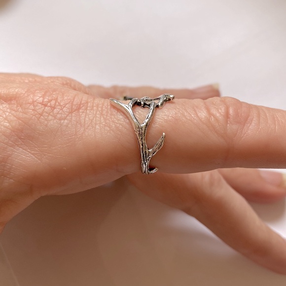 NWOT .925 silver ring - Picture 5 of 5